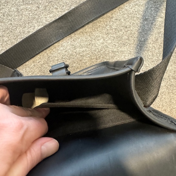 Rains Black Crossbody - Picture 7 of 8